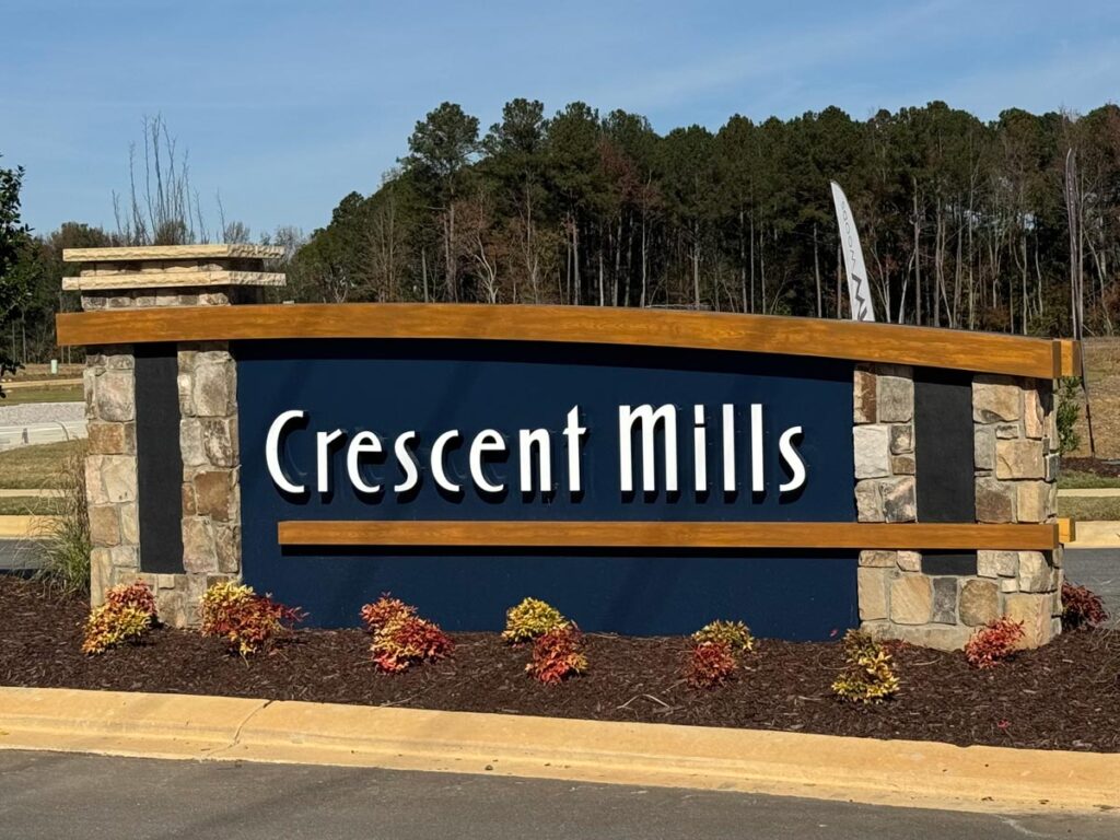 Crescent Mills entrance sign